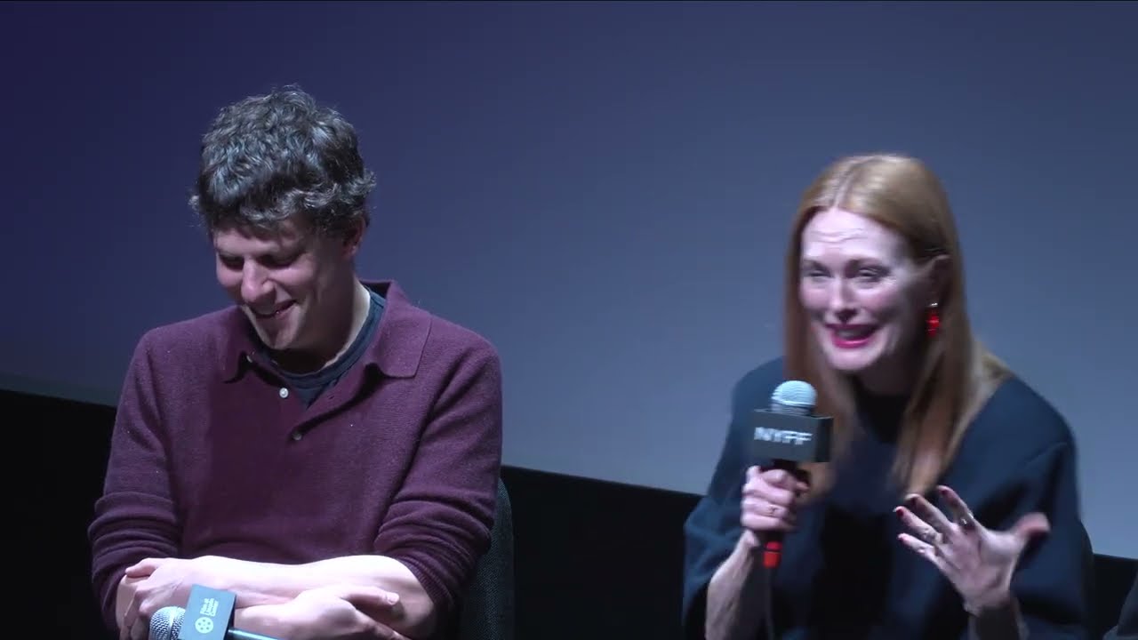 Miniature de la vidéo Jesse Eisenberg, Julianne Moore, Paul Giamatti, and Halle Bailey on The Debut du film The Debut