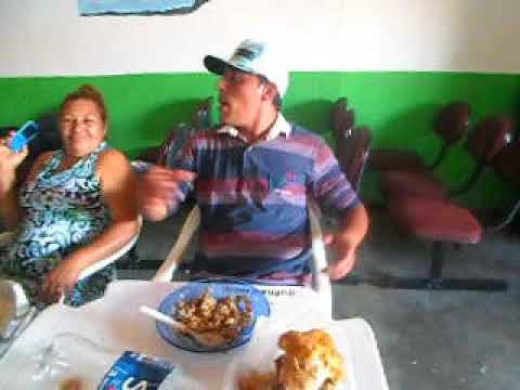 RAFAEL COMENDO A CABEÇA DO BODE  2017