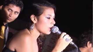 Corre corazón Lyrics English Translation