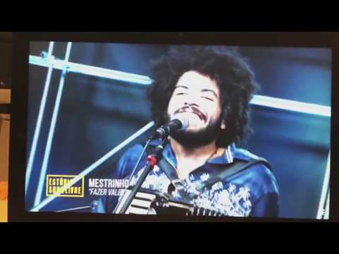 Via Showlivre, Ivete Sangalo enaltece o trabalho de Mestrinho