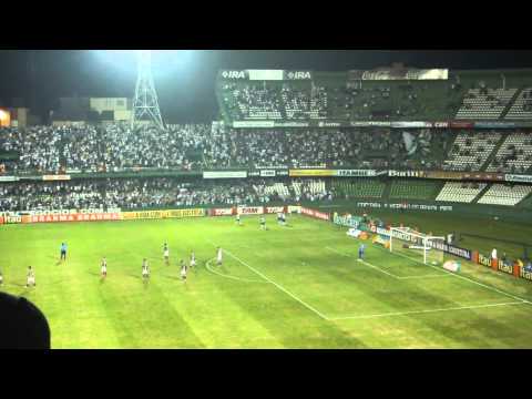 Coritiba 3x1 Fluminense 17/07/2011 - 2º Gol / Pereira [www.forumdocoritiba.com.br]