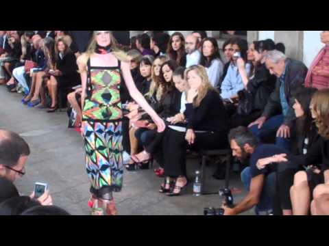 Fashion Broadcasting @ Missoni Spring Summer 2010 \ 2011 Milan Part 2