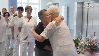 Телевизионен репортаж за работата на Моника Каединг като бивш ръководител на медицински сестри в клиниката Burgenlandkreis в Zeitz.
