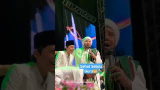 Download lagu KETIKA HABIB SYECH MEMELUK GUS IQDAM #habibsyech mp3