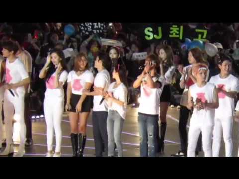 Yulhae Moment [Yuri and Donghae] - 150321 SMTOWN Taiwan