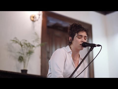 Fábia Maia // Movimento (Live Performance)
