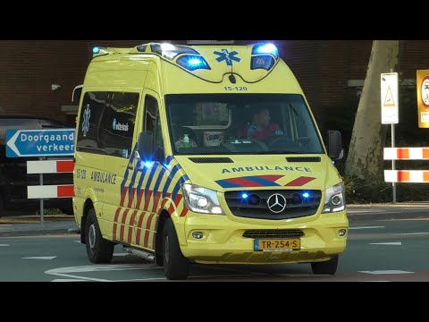 A1 Ambulance 15-120 Mangaanstraat met spoed naar en van verschillende meldingen in Den Haag