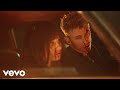 Machine Gun Kelly Glass House feat Na Machine Gun Kelly Glass House feat Na
