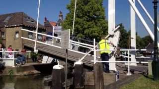 preview picture of video 'Drawbridge in Schipluiden, The Netherlands'