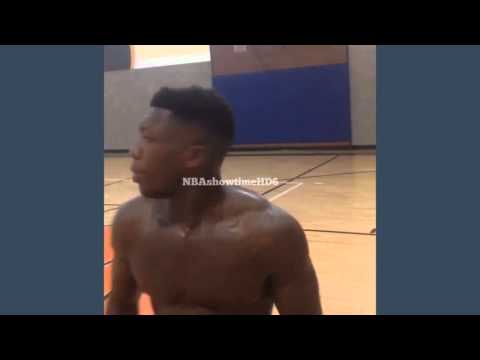 Nate Robbinson Shows Off his Dunking Skills During Practice | November 28, 213 | NBA 2013-2014