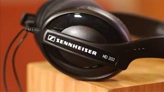 Video thumbnail for Sennheiser HD 202 II closed-back headphones have universal appeal by CNET