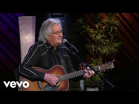 Gaither - Gaither Song Medley (Live) (Official Music Video) ft. Woody Wright