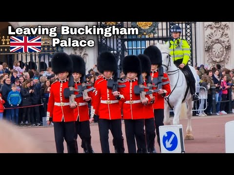 "Old Guards" Leaving Buckingham Palace, London 22/04/22