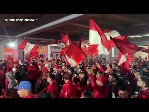 "Independiente 0-3 Gimnasia (M) // Resumen Hinchada" Barra: La Barra del Rojo &bull; Club: Independiente &bull; País: Argentina
