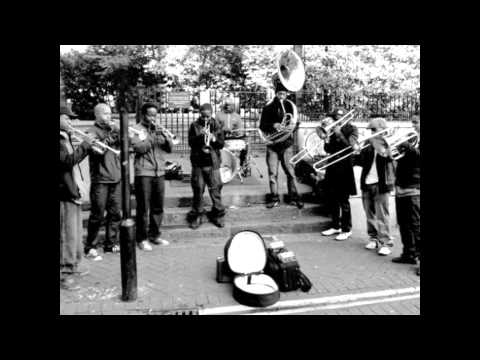 Cuernavaca - Kelan Philip Cohran & The Hypnotic Brass Ensemble