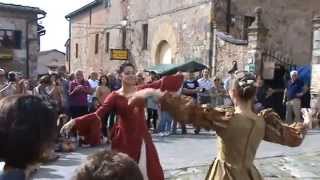 preview picture of video 'Monteriggioni 2014 - 1'
