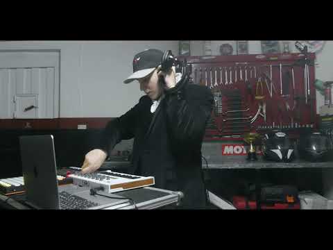 el Tan - EN LA VUELTA  (Video Oficial)