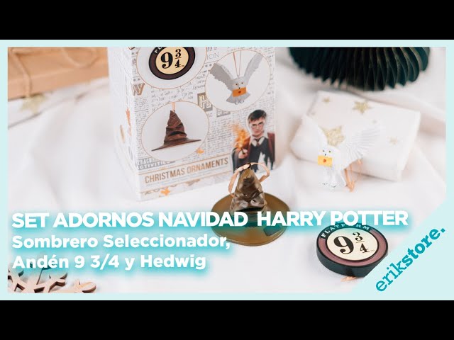 Vídeo relacionado con Grupo Erik Adornos de Navidad, regalos de Harry Potter, juego de 3 decoraciones para árbol de Navidad, sombrero clasificador, plataforma 9 3/4, Hedwig, mercancía de Harry Potter, decoraciones de