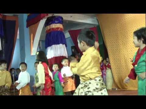 Tibetan children song and dance (Tse-Thang- Gang)