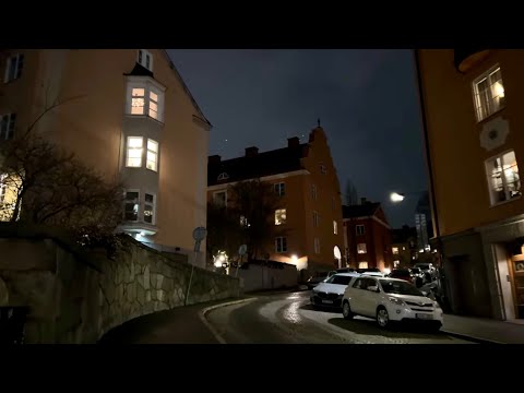 3.30 in the afternoon looks like midnight in Stockholm. Rödabergen, Vasastan. 