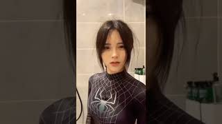 TIKTOK DANCE - Cewek Cosplay spiderman ? cantik banget
