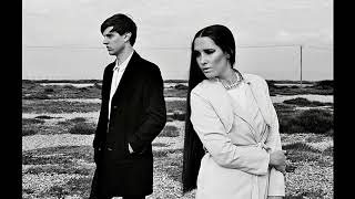 Alpines - Motionless