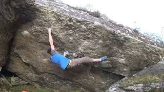 Video thumbnail of Nazgul's Traverse, 7C. Rhiw Goch