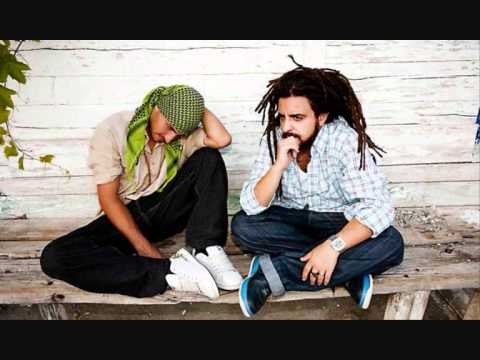 Little Pepe - Me miran raro (Letras)