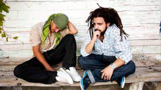 Little Pepe - Me miran raro (Letras)