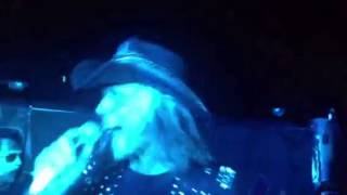 Helix - Ain&#39;t No high like Rock n Roll (Monsters of Rock Cruise 2013)