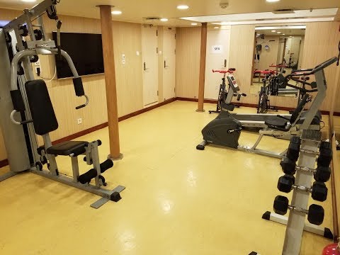 What facilities are on the Aranui 5?