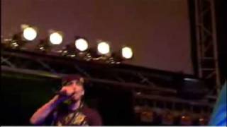 Micsness & Bra Mike - Diamonds on my neck (Live Version)