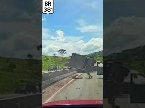 Acidente na BR 381,Fernão Dias em Camanducaia,Sul de Minas.