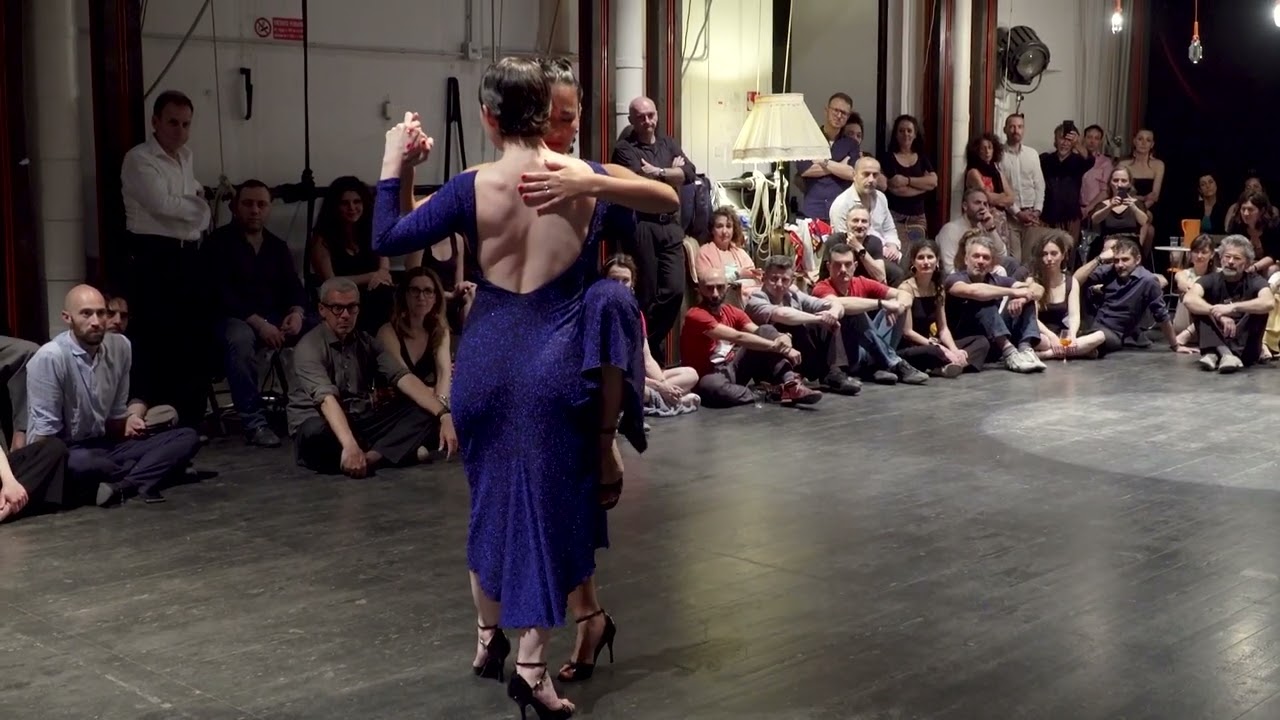 Video thumbnail for Ines Muzzopapa e Corina Herrera 2022 4 - Milonga si Bologna