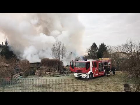 Mira, incendio in abitazione: salva la persona che era all'interno
