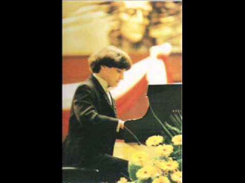 Alexei Sultanov - Prokofiev - Piano Sonata No. 7 - III. Precipitato