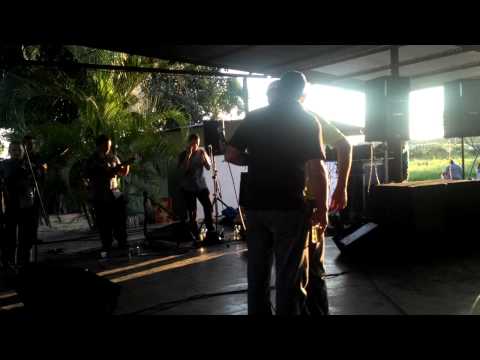 Carlos pantoja cantando motivos llaneros