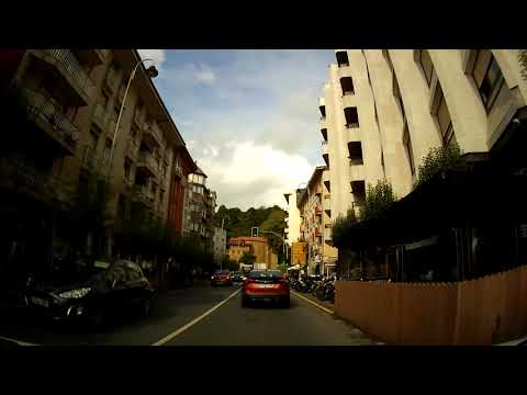 Cruzando Zarauz o Zarautz 2