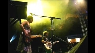 Triángulo de Amor Bizarro - Quiénes son los curanderos (directo, 2007)
