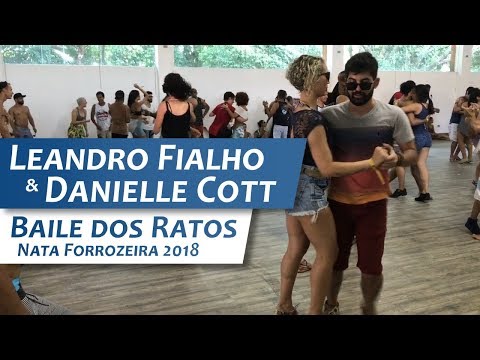 Leandro Fialho e Danielle Cott