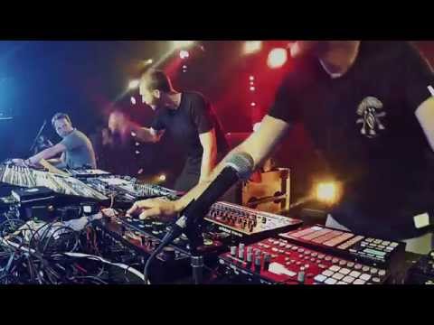 Seven Davis Jr. 'Friends' (Detroit Swindle Friends On Acid Remix) - Live at Dour 2015