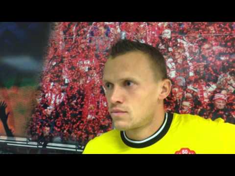 Erik Domaschke nach dem Spiel in Halle