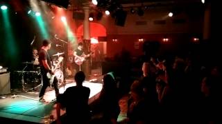 Juustopäät Punainen lumi live @ YO-TALO 2.5.2015