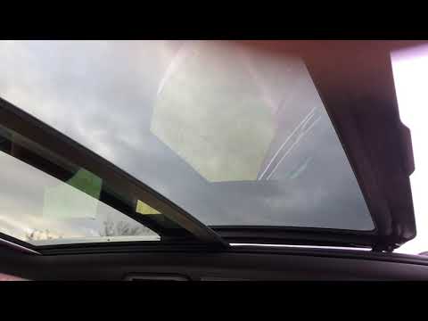 Volkswagen Touareg White TDI R Line Plus