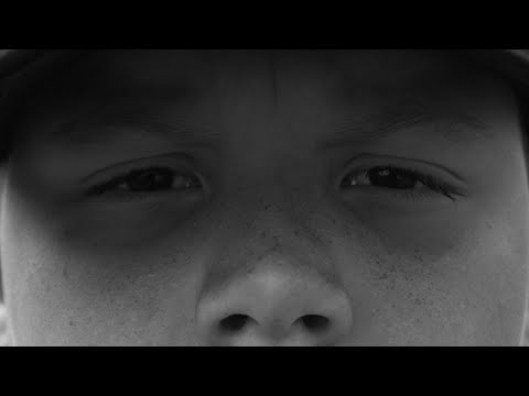 TUERTO - INTRO / LA LUZ DE UN TUNEL SIN FINAL (VIDEO)