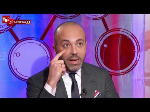 Maschera con olio ylang-ylang per la persona La maschera di placentary intorno a occhi provoca il grasso