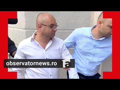 Viaţa dublă a lui Iulian Albăceanu, şeful jandarmeriei Brăila. Cu 17.000 lei salariu şi-a luat avion