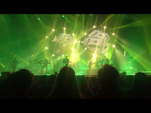 P-Floyd - Money - 2017-11-11 - Malmö Arena