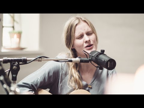 På en bænk ved nådens hav - Ester Haslund-Gjerrild // Stille Stunder