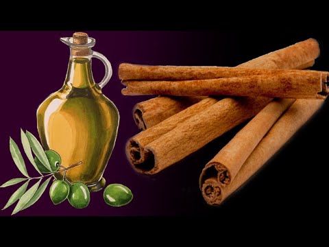 Eat Natural Yogurt Oat Flakes, Cinnamon, and Olive Oil - Simple Recipe.